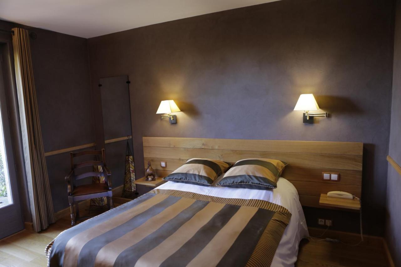 Logis Auberge Du Barrez Mur-de-Barrez Buitenkant foto